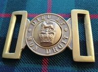 Buckle Mon Dieu Et Droit