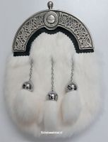 Rabbit, White 3 tassels Sporran